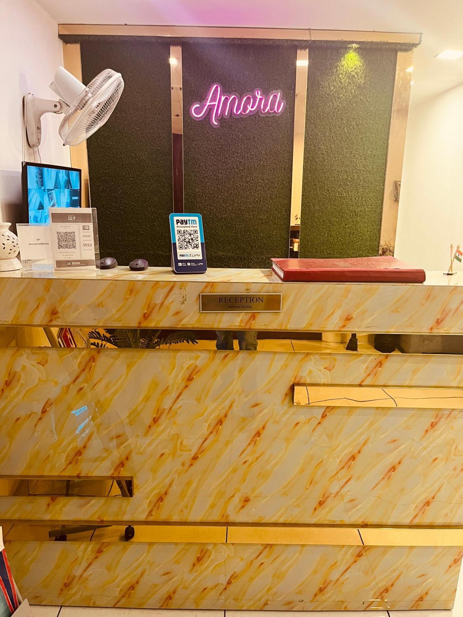Amora Rooms Dwarka New Delhi Extérieur photo