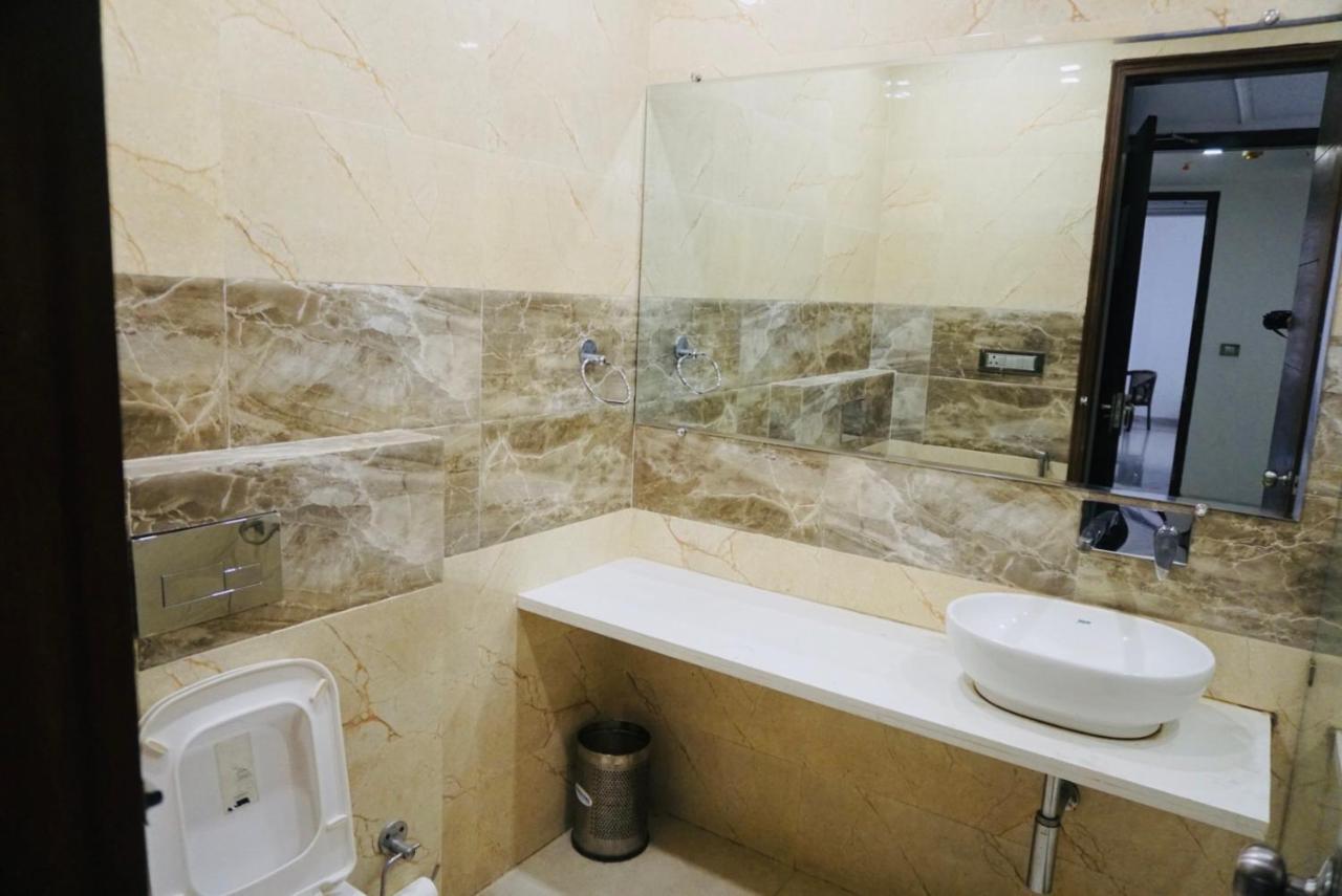 Amora Rooms Dwarka New Delhi Extérieur photo