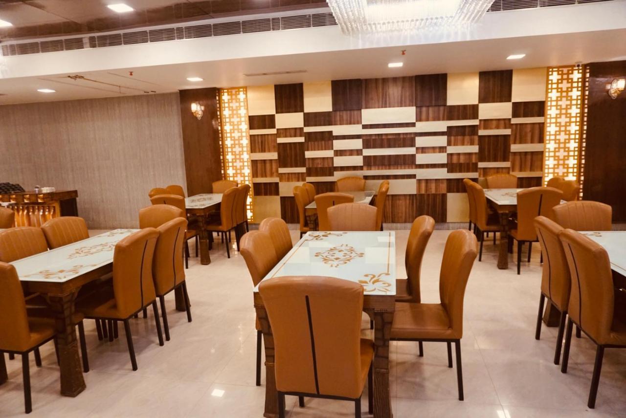 Amora Rooms Dwarka New Delhi Extérieur photo