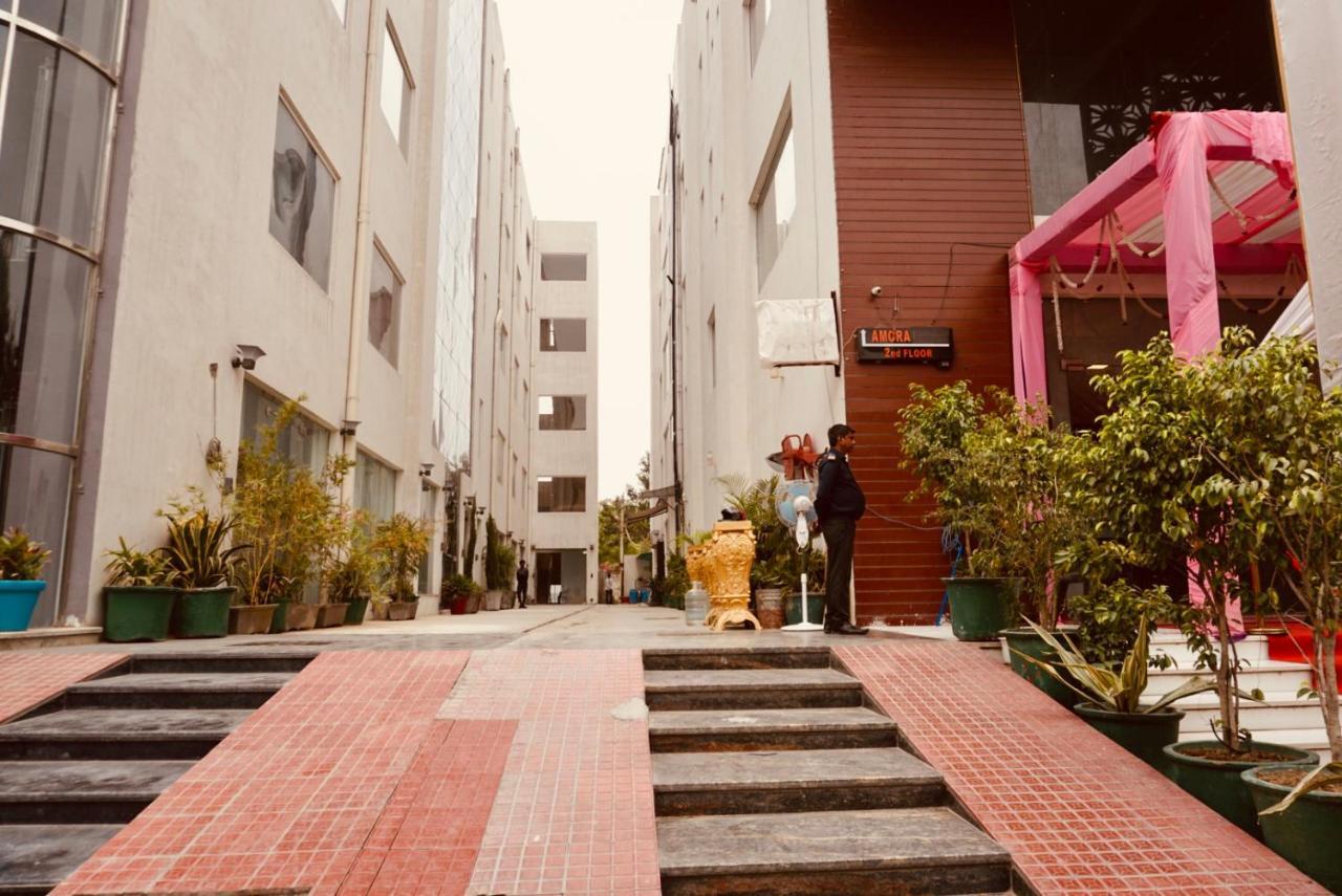 Amora Rooms Dwarka New Delhi Extérieur photo